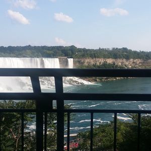 Meet your Posher, Madeeha